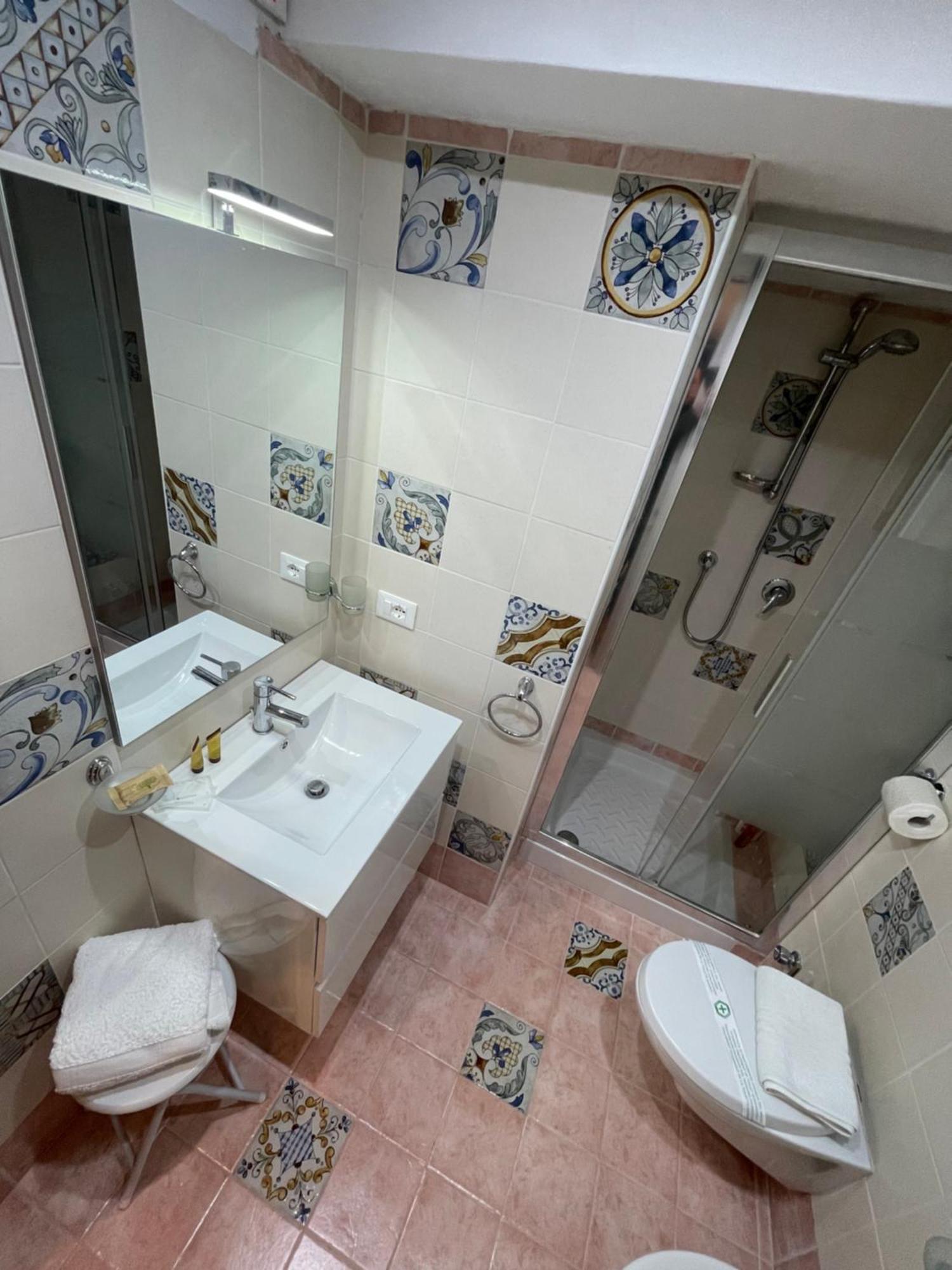 Taormina'S Sun Apartment Екстер'єр фото