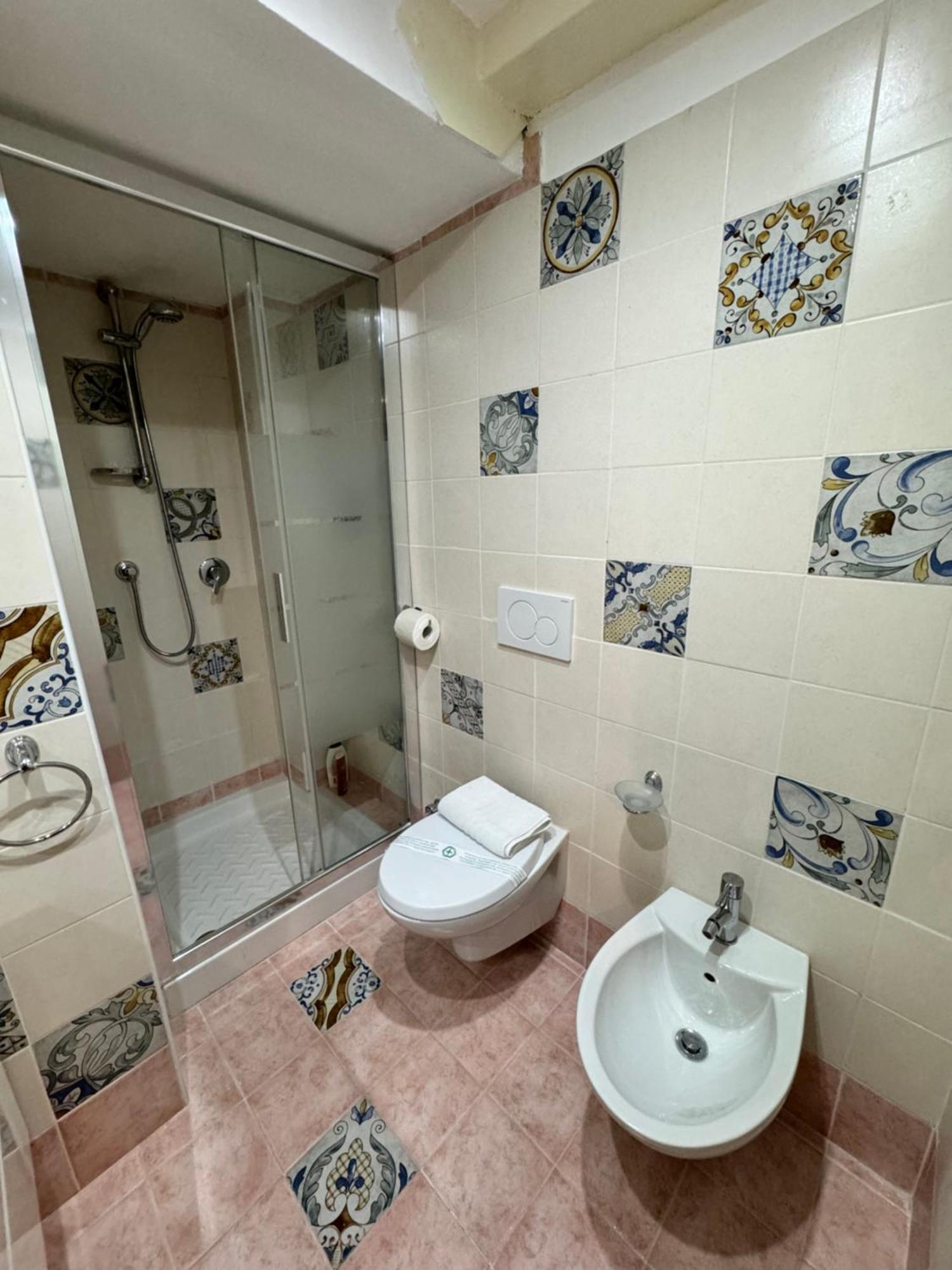 Taormina'S Sun Apartment Екстер'єр фото