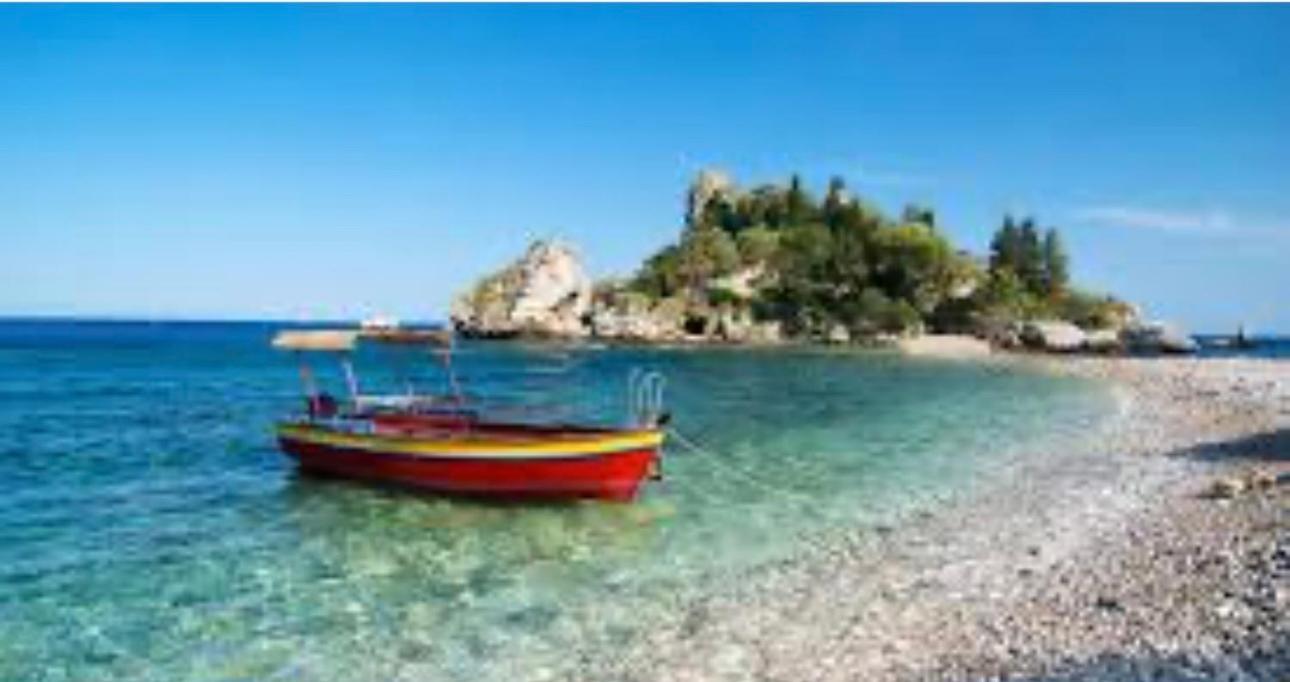 Taormina'S Sun Apartment Екстер'єр фото