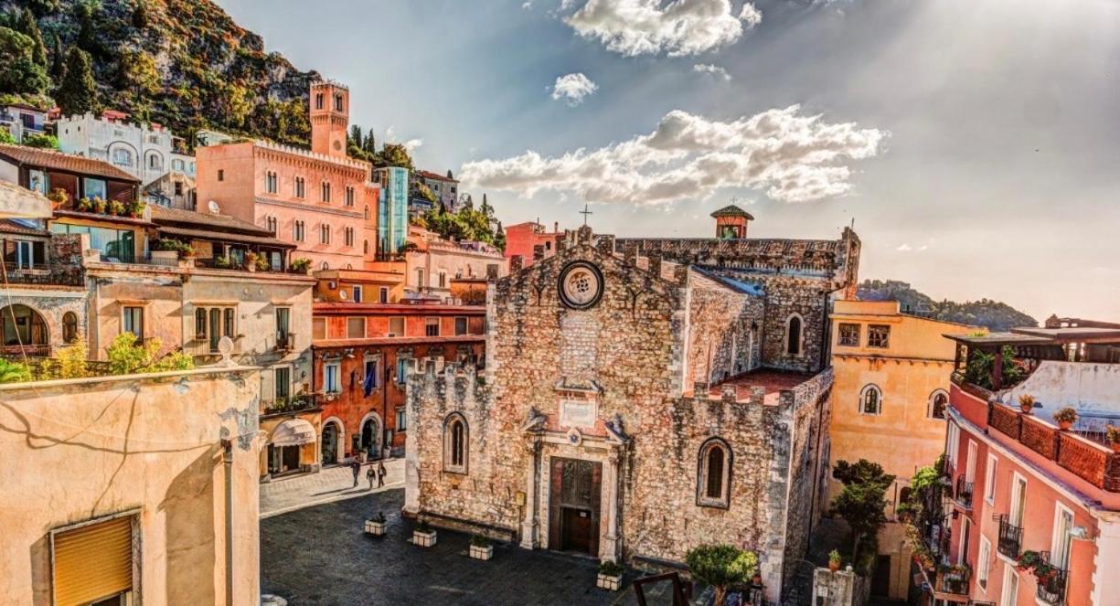 Taormina'S Sun Apartment Екстер'єр фото